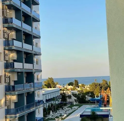 Studio Royal Trikomo