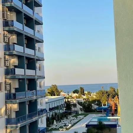 Studio Royal Trikomo